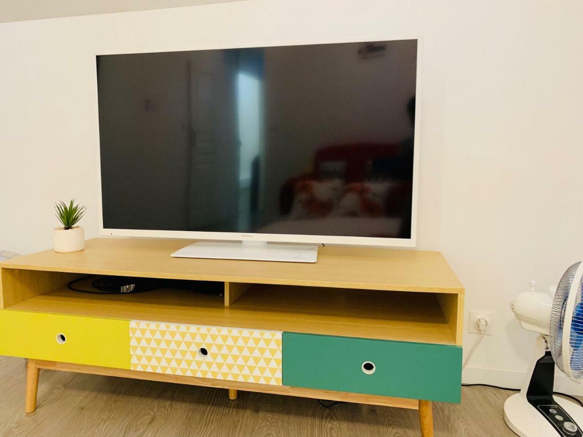 Apartamento 75 Rue de la République Fontenay-le-Comte Exterior foto